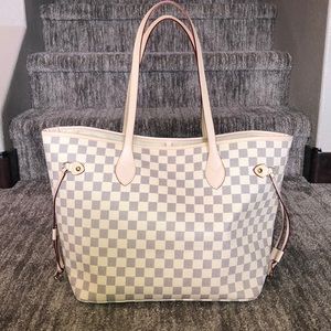 Daisy Rose checkered tote